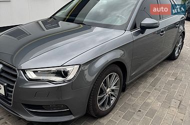 Хетчбек Audi A3 2016 в Полтаві Хетчбек Audi A3 2016 в Полтаві