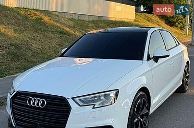 Седан Audi A3 2017 в Харькове