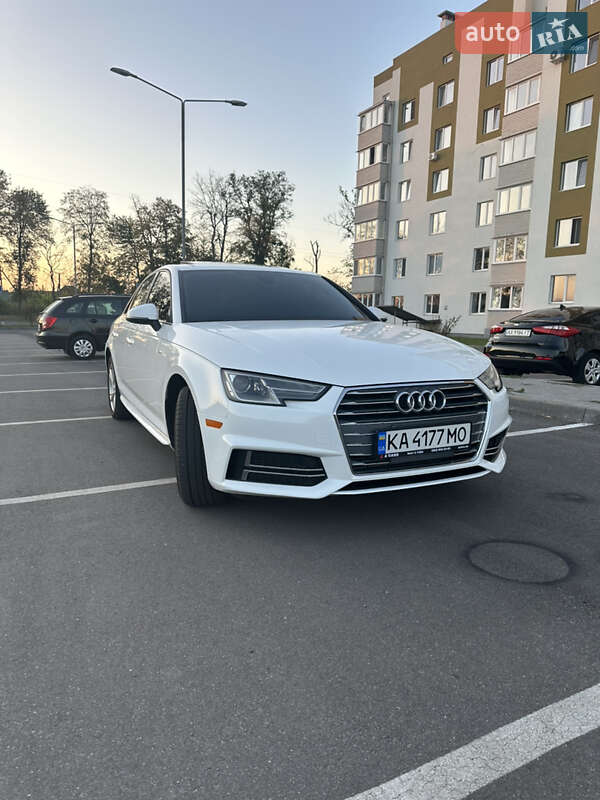 Седан Audi A4 2018 в Виннице