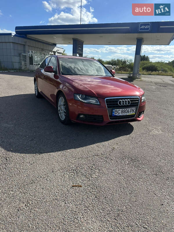 Седан Audi A4 2008 в Жовкве