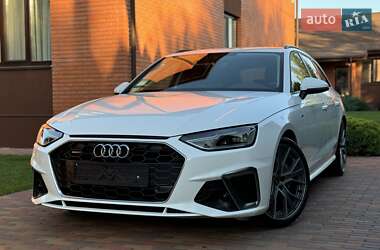 Универсал Audi A4 2020 в Киеве