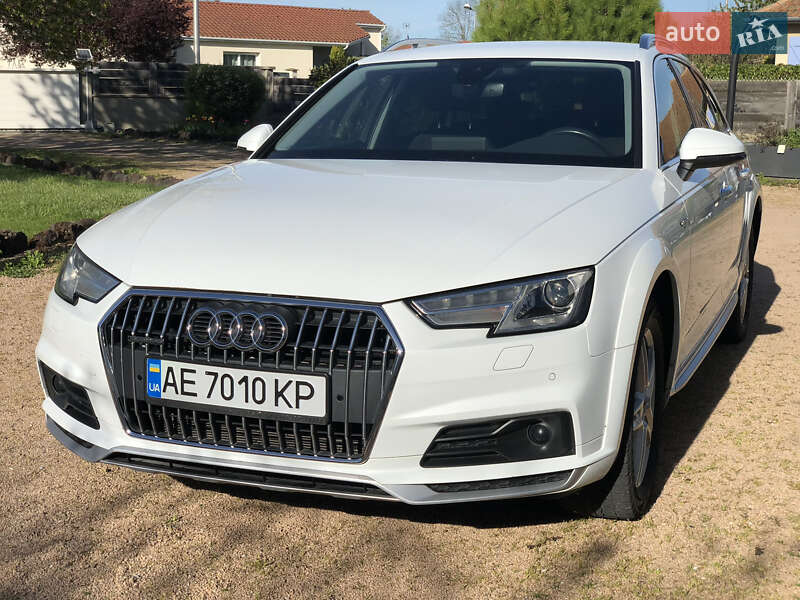 Універсал Audi A4 2018 в Івано-Франківську