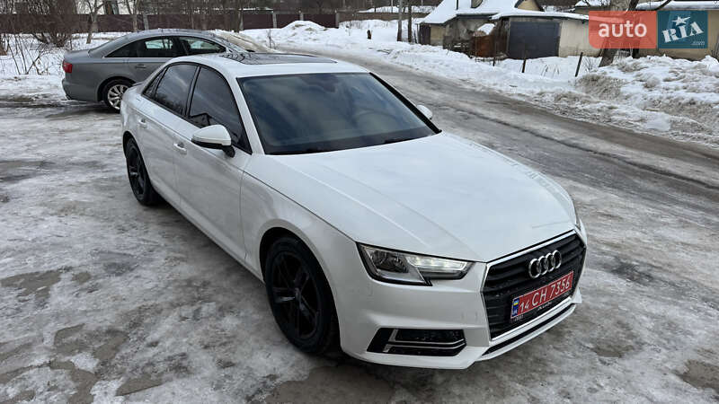 Седан Audi A4 2017 в Львове