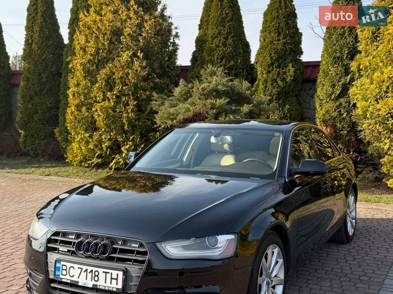 Седан Audi A4 2012 в Львові