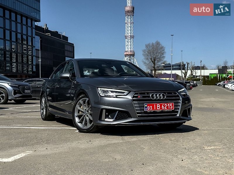 Седан Audi A4 2019 в Києві