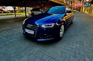Седан Audi A4 2012 в Києві