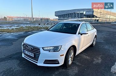 Седан Audi A4 2016 в Львові