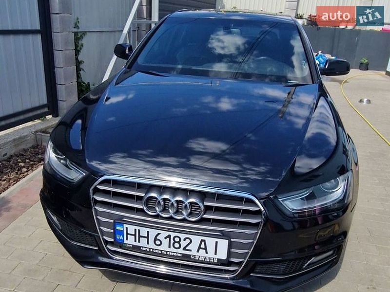 Седан Audi A4 2013 в Одессе