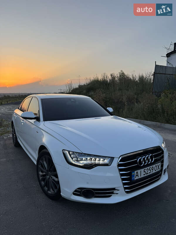 Седан Audi A6 2014 в Ровно