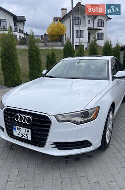 Седан Audi A6 2014 в Ровно