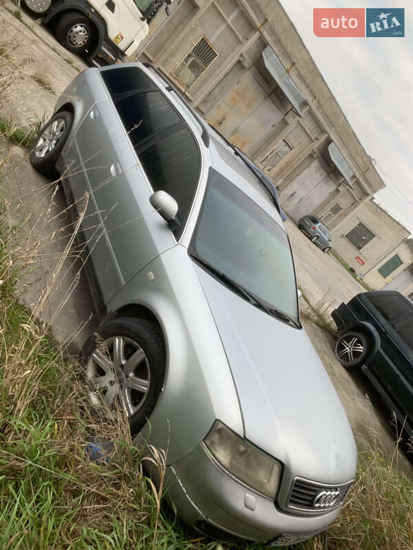 Универсал Audi A6 1999 в Нетешине