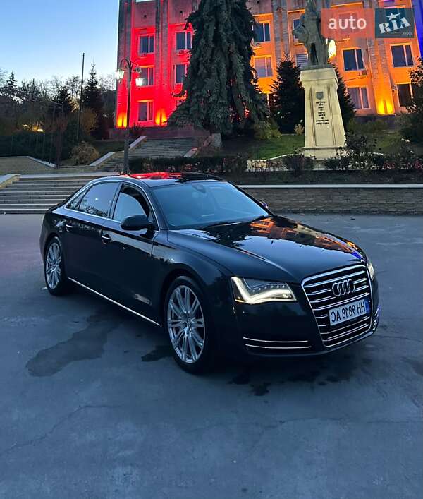 Седан Audi A8 2012 в Одессе