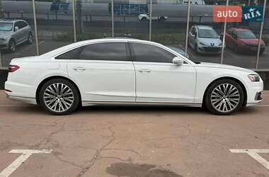 Седан Audi A8 2018 в Киеве