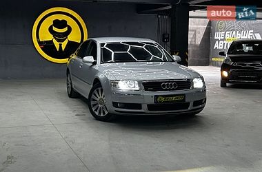 Седан Audi A8 2004 в Черновцах
