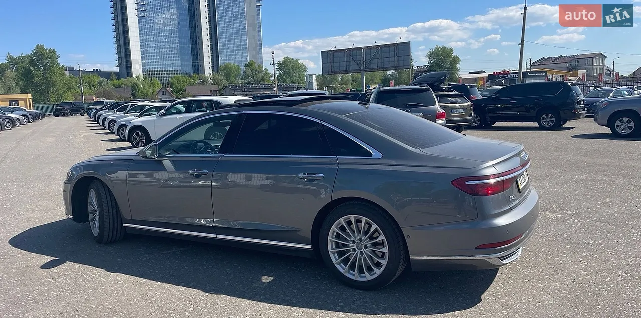 Audi A8 2018 photo 4