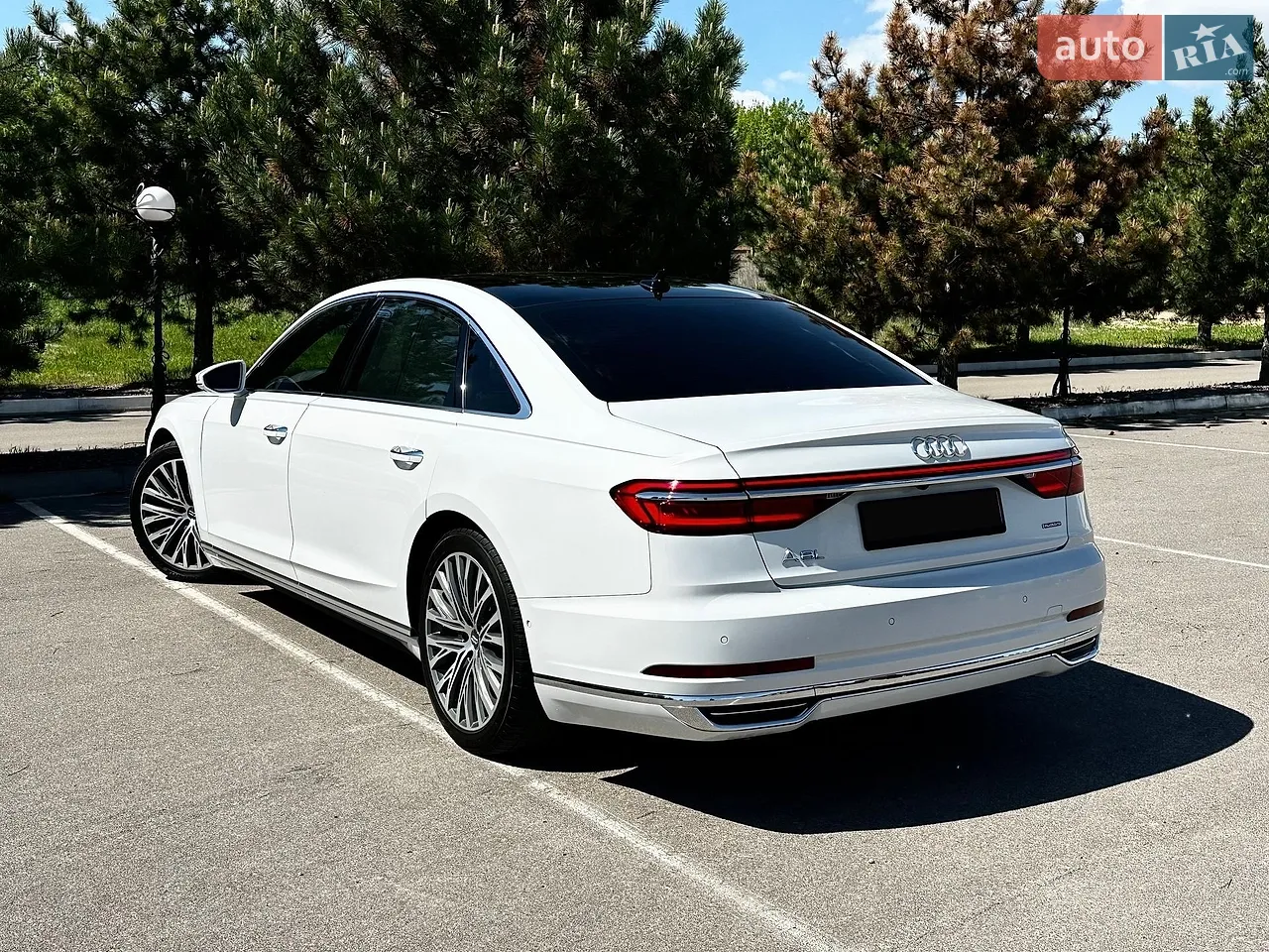 Audi A8 2019 photo 4