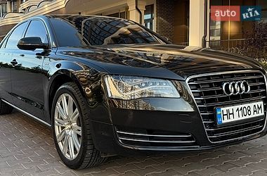 Седан Audi A8 2012 в Києві