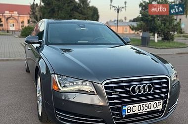 Седан Audi A8 2014 в Овруче