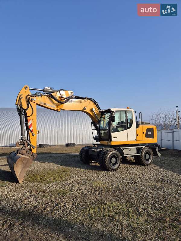Колісний екскаватор Liebherr A 2016 в Чернівцях Колісний екскаватор Liebherr A 2016 в Чернівцях