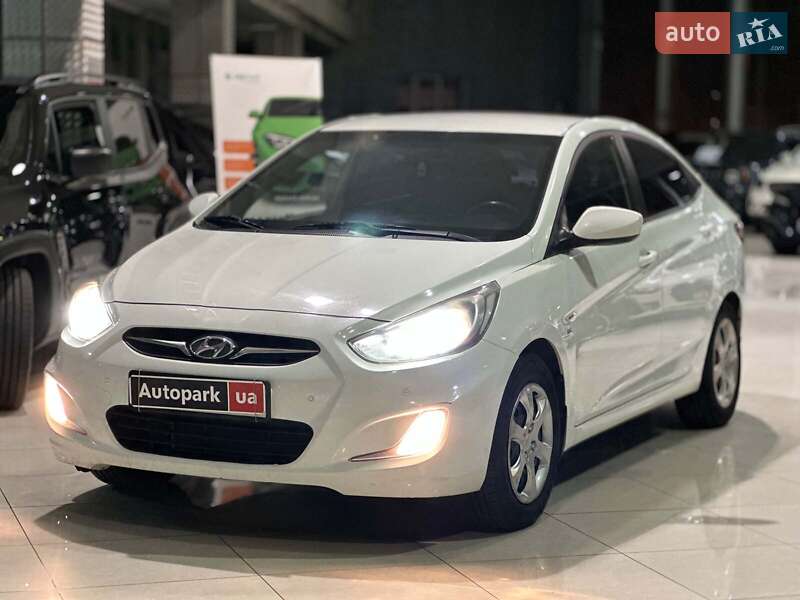 Седан Hyundai Accent 2011 в Одессе Седан Hyundai Accent 2011 в Одессе