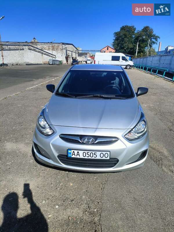Седан Hyundai Accent 2012 в Киеве Седан Hyundai Accent 2012 в Киеве