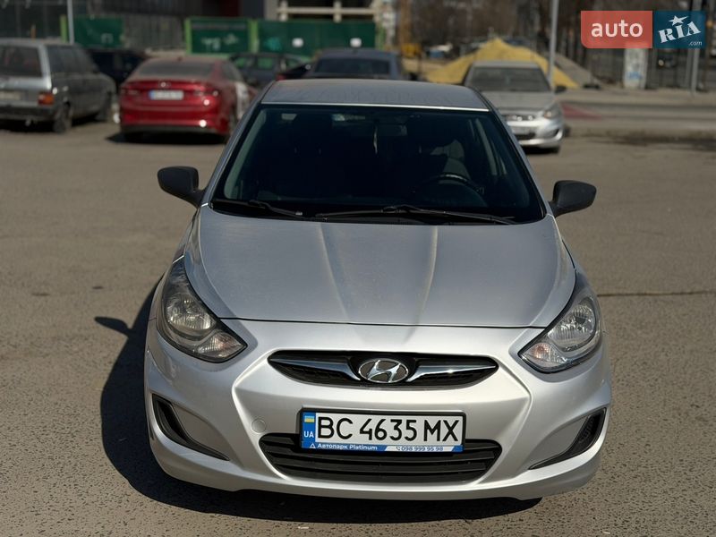 Седан Hyundai Accent 2014 в Львове
