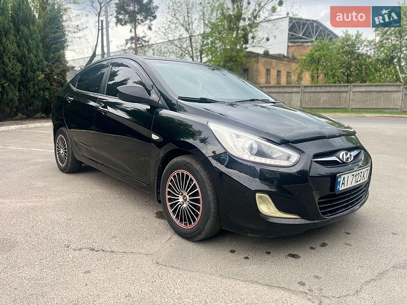 Седан Hyundai Accent 2014 в Киеве