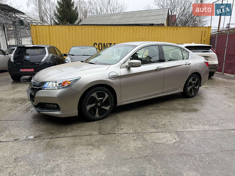 Седан Honda Accord 2014 в Умани