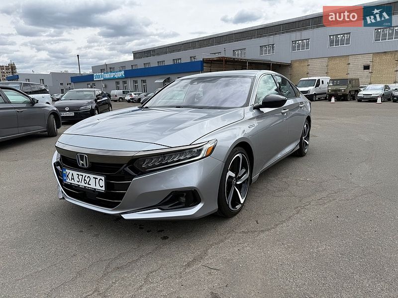 Седан Honda Accord 2022 в Киеве