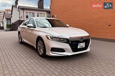 Седан Honda Accord 2017 в Хмельницькому