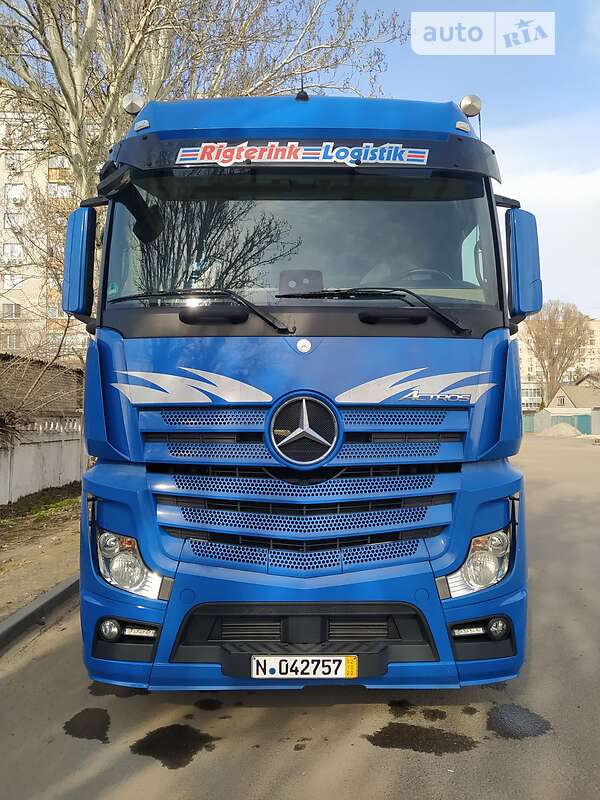 Тягач Mercedes-Benz Actros 2015 в Днепре Тягач Mercedes-Benz Actros 2015 в Днепре