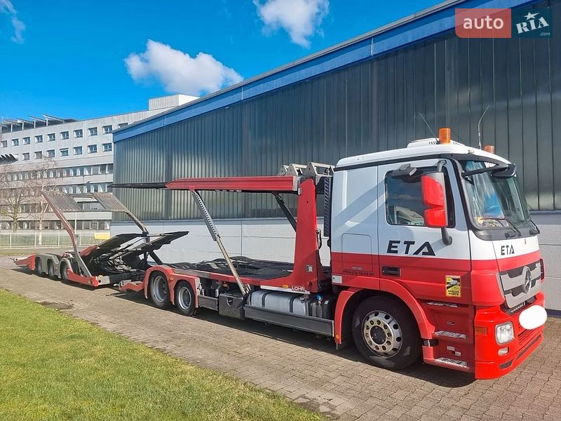 Автовоз Mercedes-Benz Actros 2013 в Вараше