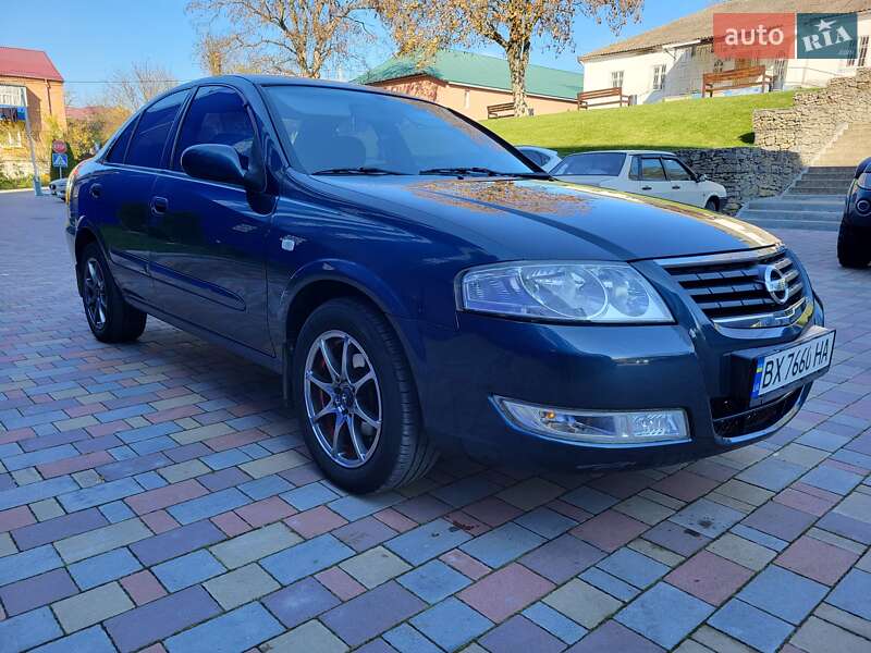 Седан Nissan Almera Classic 2008 в Городке