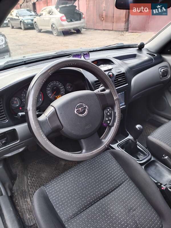 Седан Nissan Almera 2008 в Києві
