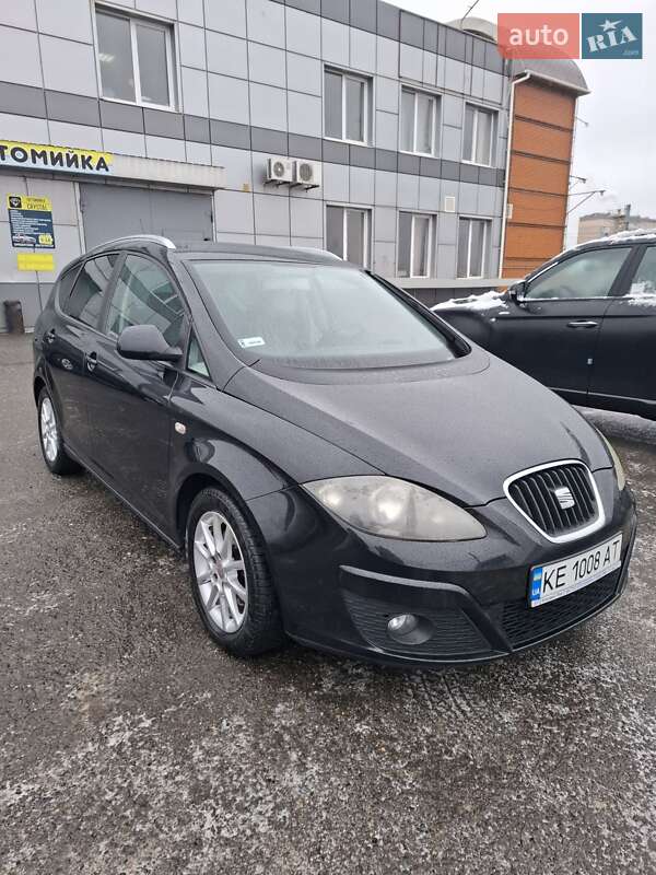 Минивэн SEAT Altea XL 2011 в Кривом Роге