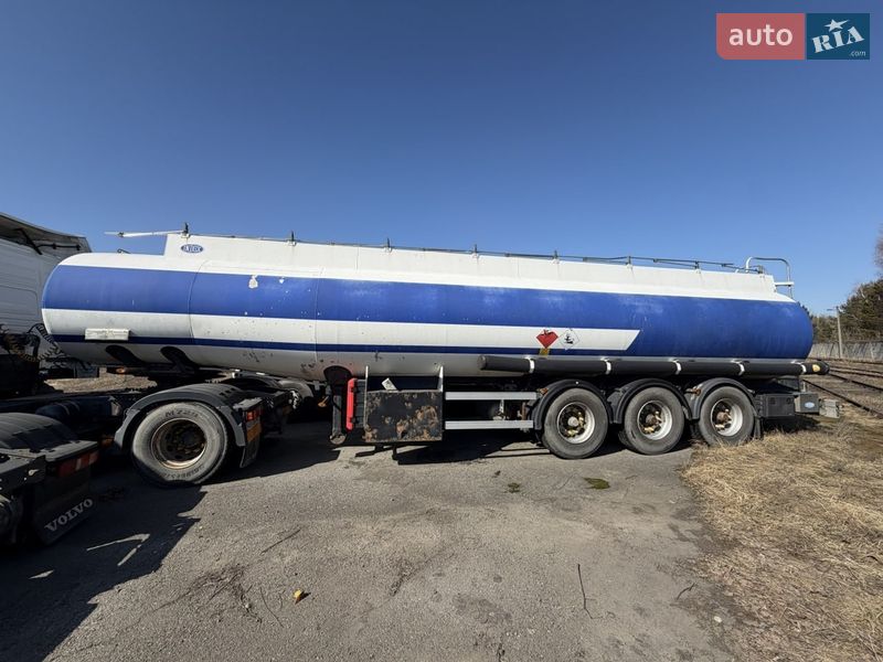 Цистерна Indox AM-112 2004 в Киеве