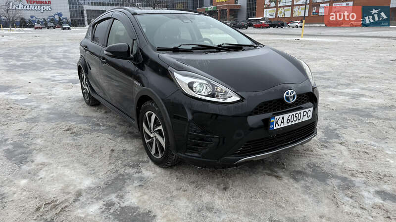 Хэтчбек Toyota Aqua 2017 в Броварах