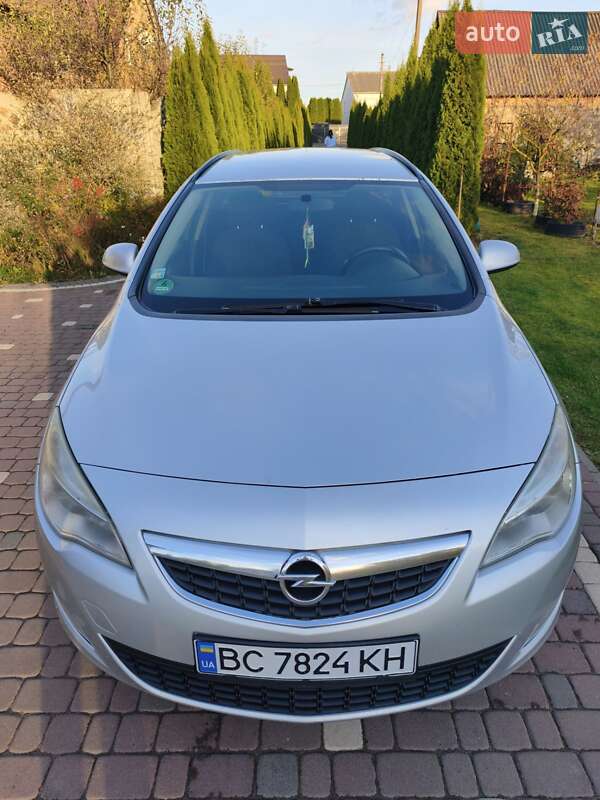 Универсал Opel Astra 2011 в Мостиске Универсал Opel Astra 2011 в Мостиске