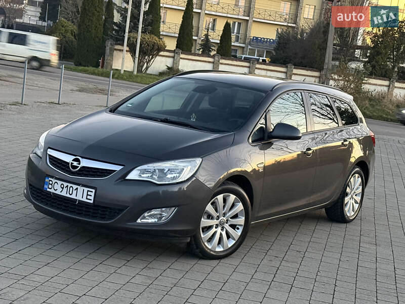 Універсал Opel Astra 2012 в Львові Універсал Opel Astra 2012 в Львові