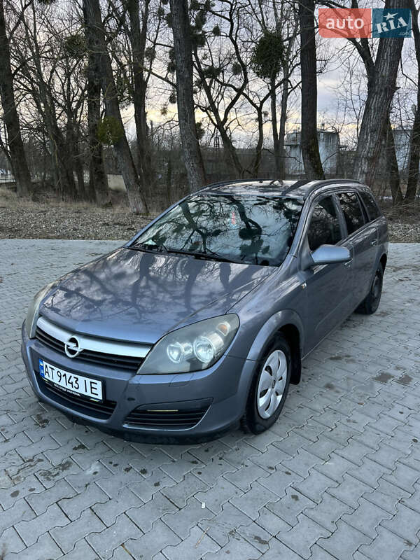 Универсал Opel Astra 2006 в Черновцах