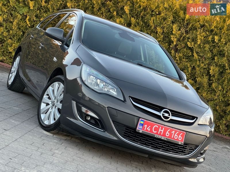 Універсал Opel Astra 2013 в Стрию