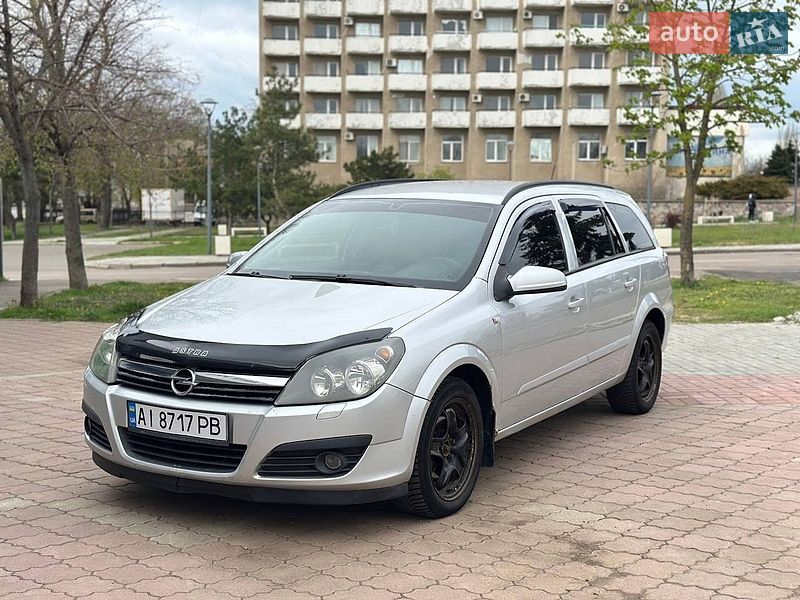 Универсал Opel Astra 2005 в Николаеве