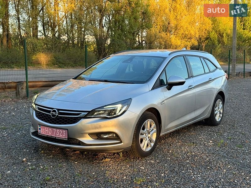 Універсал Opel Astra 2018 в Хмельницькому