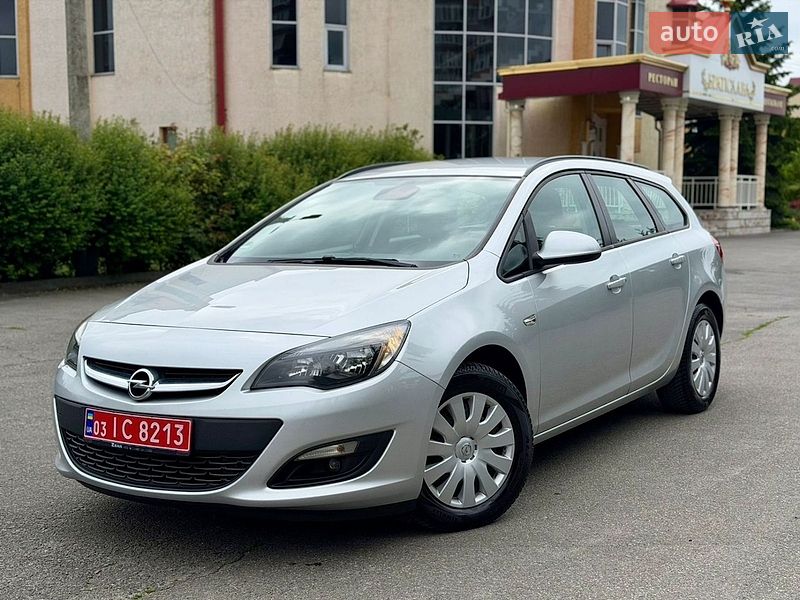 Универсал Opel Astra 2015 в Тернополе