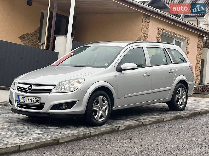 Универсал Opel Astra 2008 в Хмельницком
