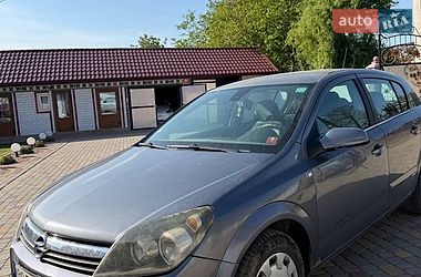 Хэтчбек Opel Astra 2005 в Борщеве