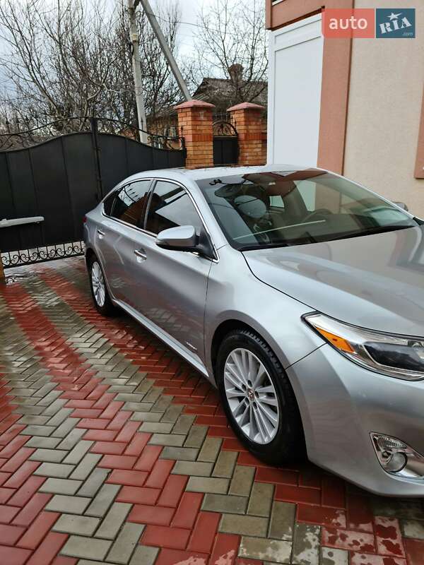Седан Toyota Avalon 2014 в Кропивницком