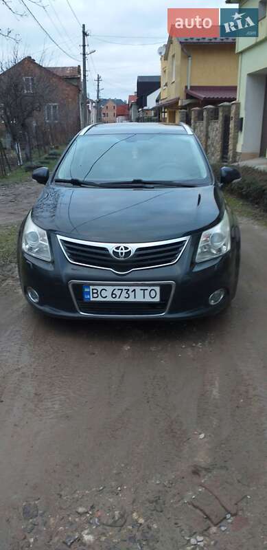 Универсал Toyota Avensis 2011 в Львове