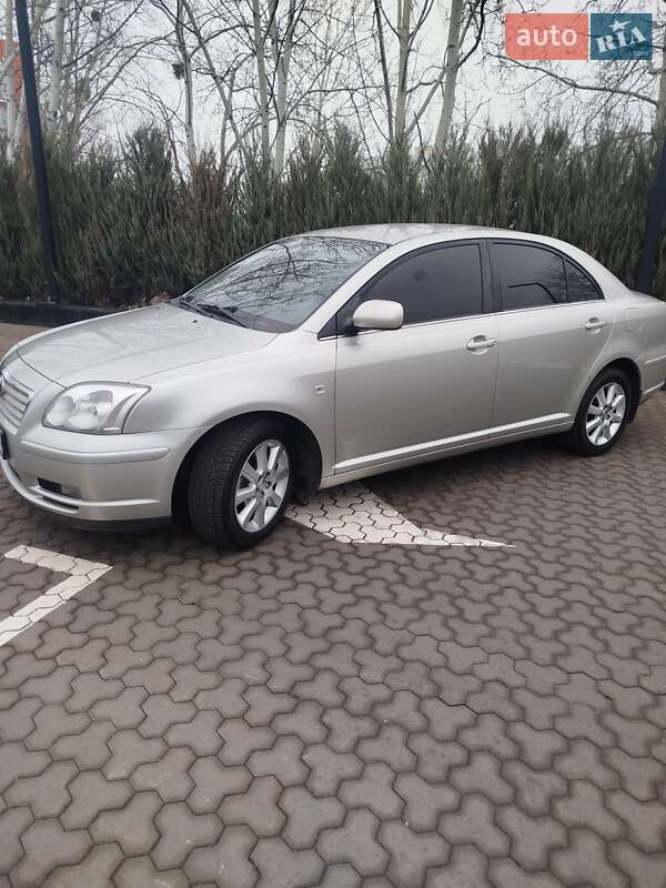 Седан Toyota Avensis 2005 в Киеве Седан Toyota Avensis 2005 в Киеве