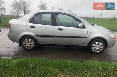 Седан Chevrolet Aveo 2005 в Петрове